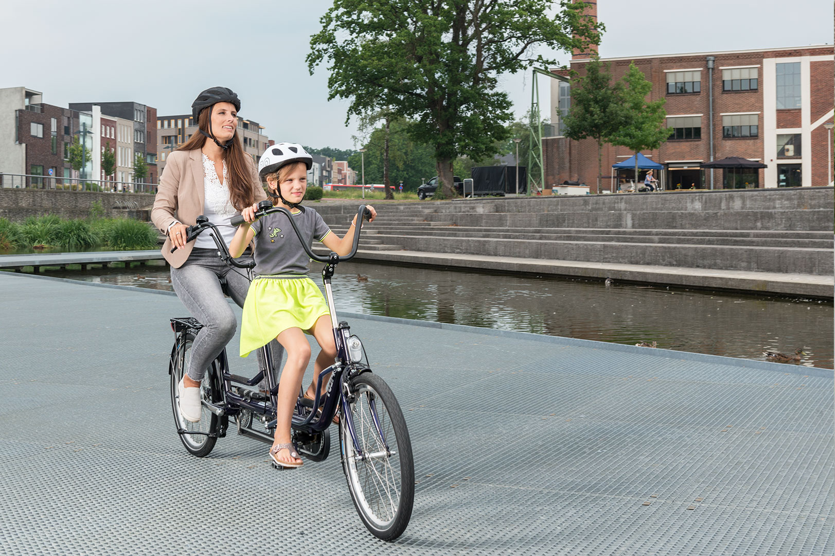 Tandem kind voorop
