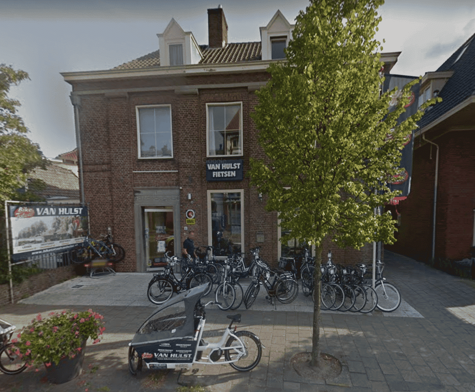 In de winkel bij: Bike Totaal Van Hulst - Huka dealer in o.a. Oegstgeest