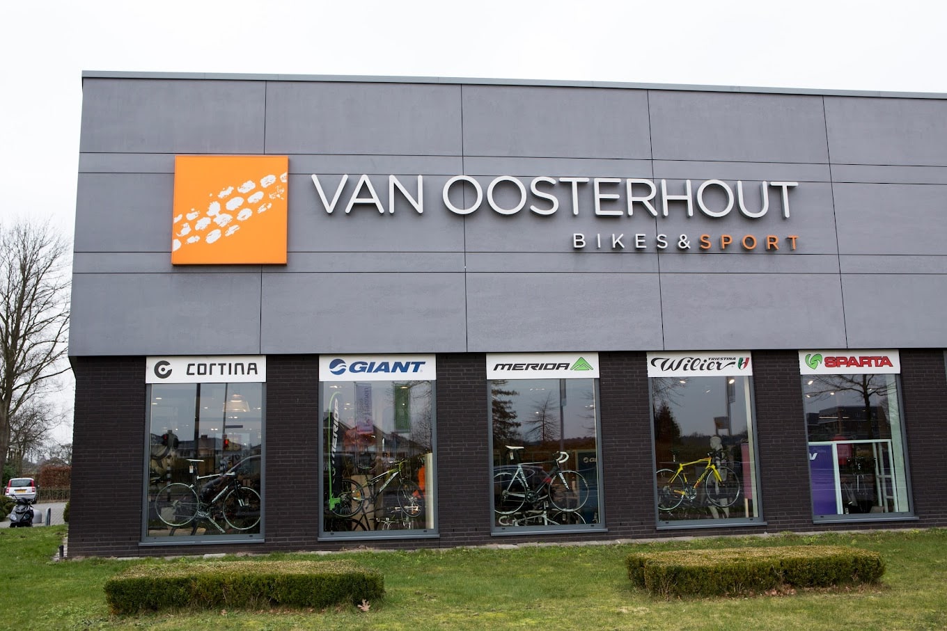 Van Oosterhout Bikes & sports